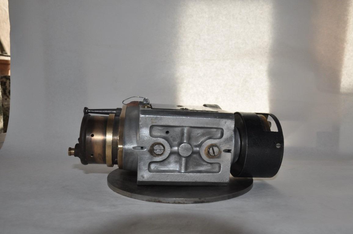 Magnéto MAGNETI MARELLI MP4 LesAnciennes.com