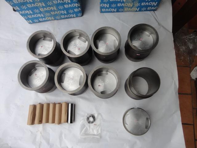 Pistons et chemises pour Alfa Romeo Montreal LesAnciennes.com