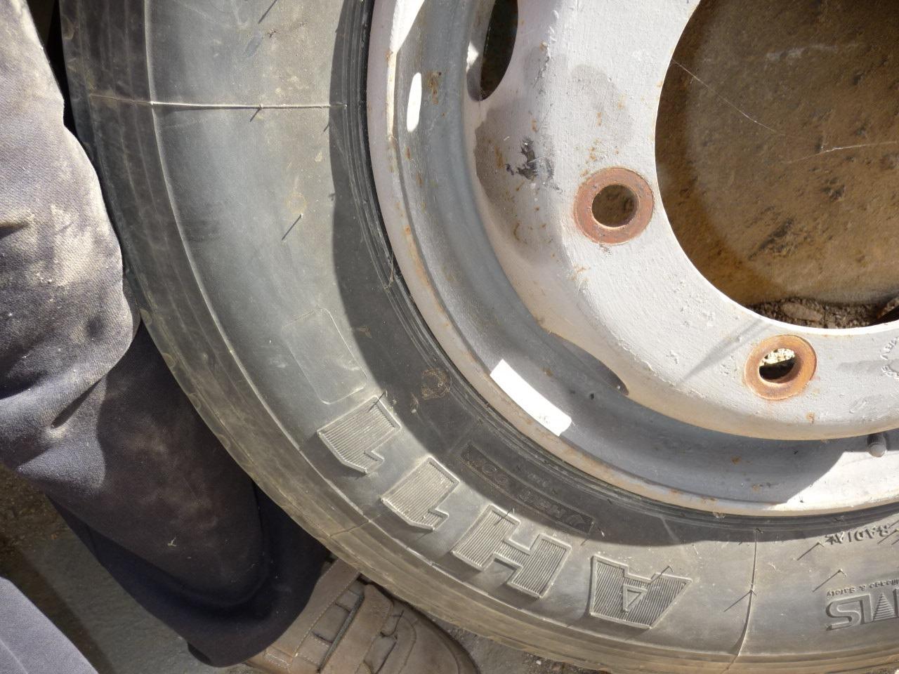 Pièces RENAULT:MERCEDES sg ROUE AVANT LesAnciennes.com