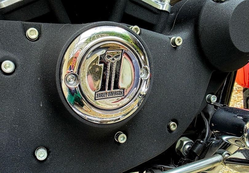 HARLEY DAVIDSON Sportster 883 R - 2009 LesAnciennes.com