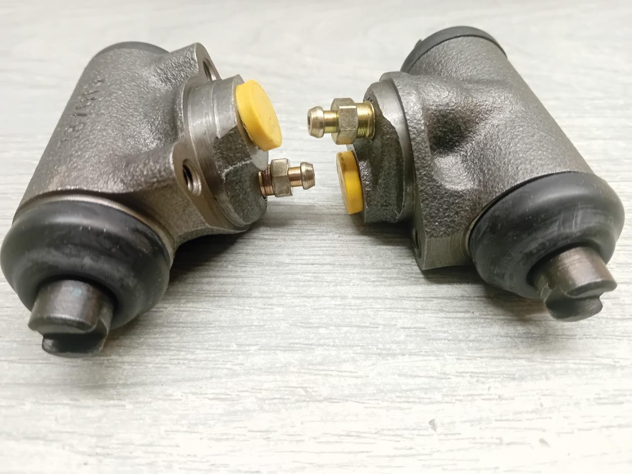 C1108 CYLINDRES DE ROUES ARRIERE FIAT RITMO 125TC LesAnciennes.com