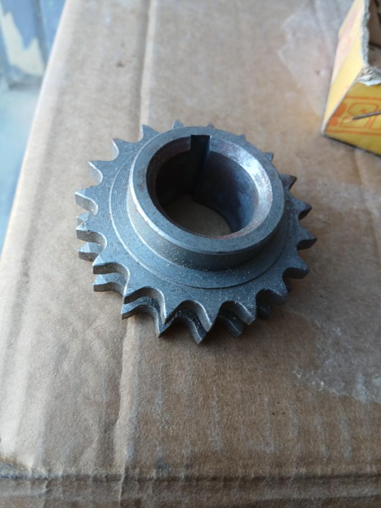Pignon RENAULT 4 (R4) LesAnciennes.com