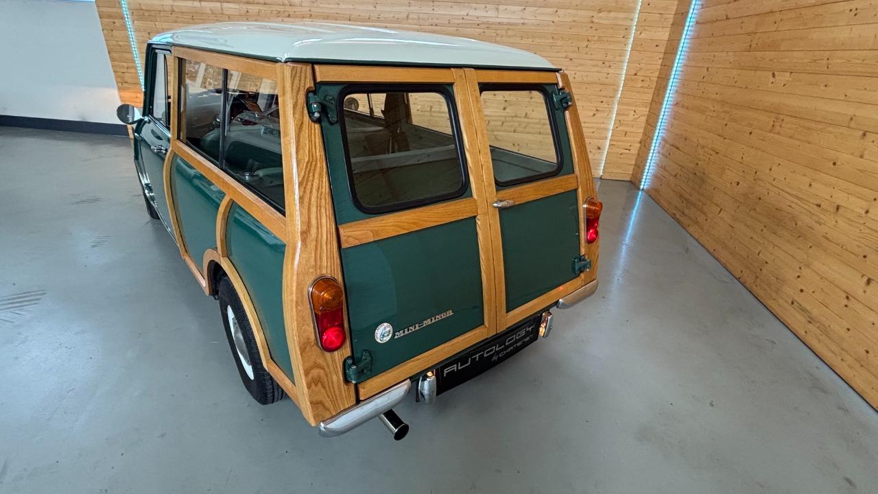 AUSTIN Mini COUNTRYMAN BOIS MK2 - 1969 LesAnciennes.com