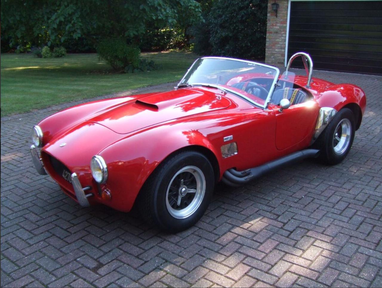 AC Cobra 427 - 1966 LesAnciennes.com