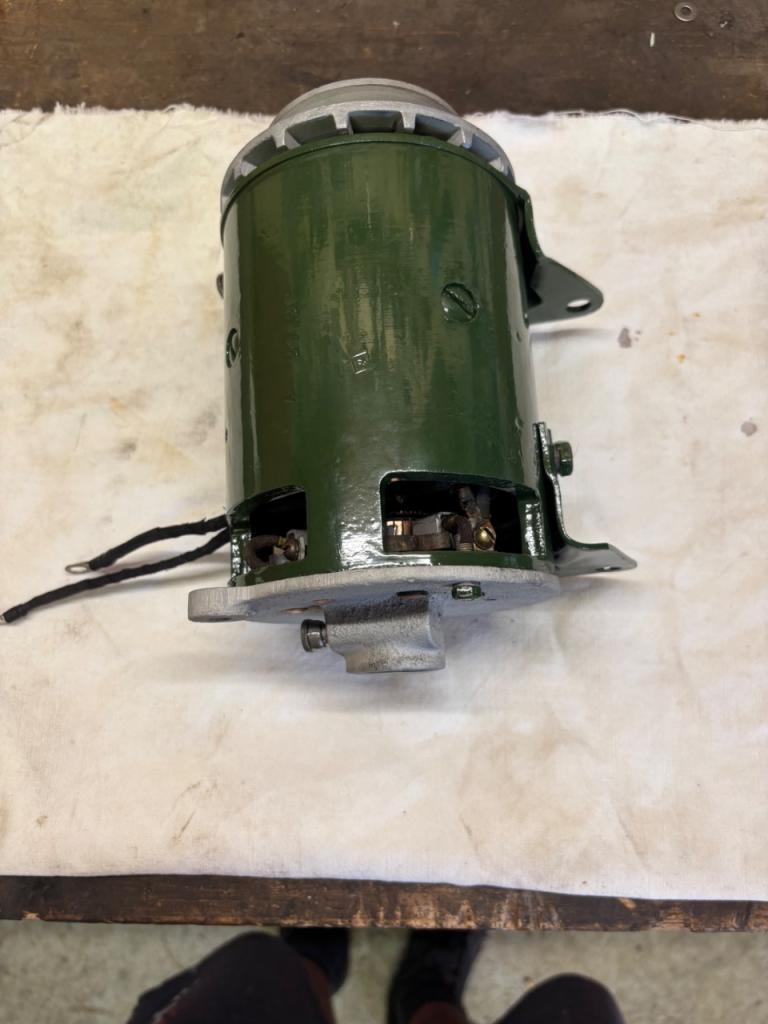 Dynamo Citroën traction 6v LesAnciennes.com