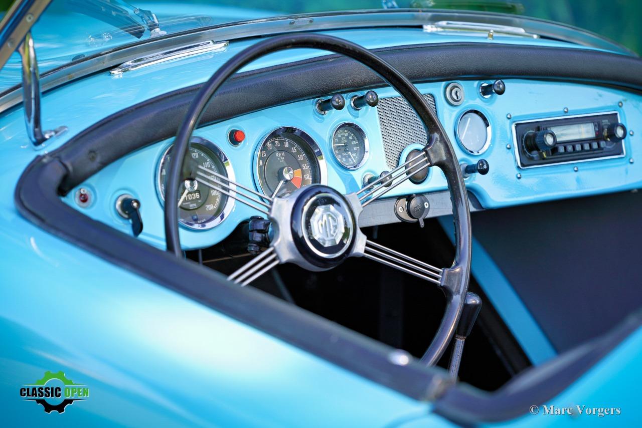 MG MGA 1500 - 1957 LesAnciennes.com