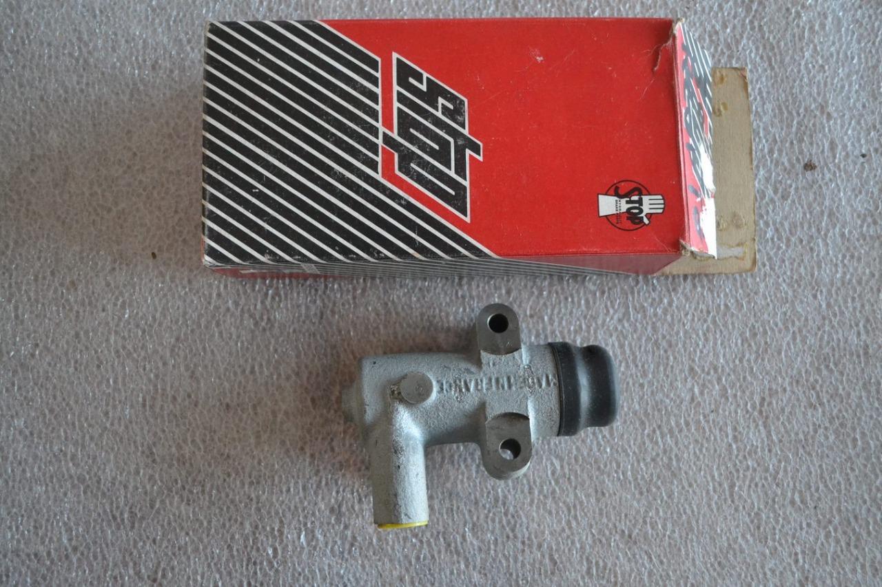 Récepteur d'embrayage PEUGEOT 505 neuf d'origine LesAnciennes.com