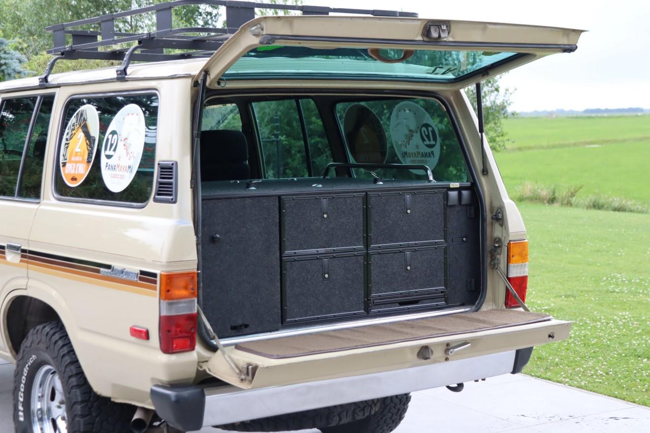 TOYOTA Land Cruiser FJ60 - 1984 LesAnciennes.com