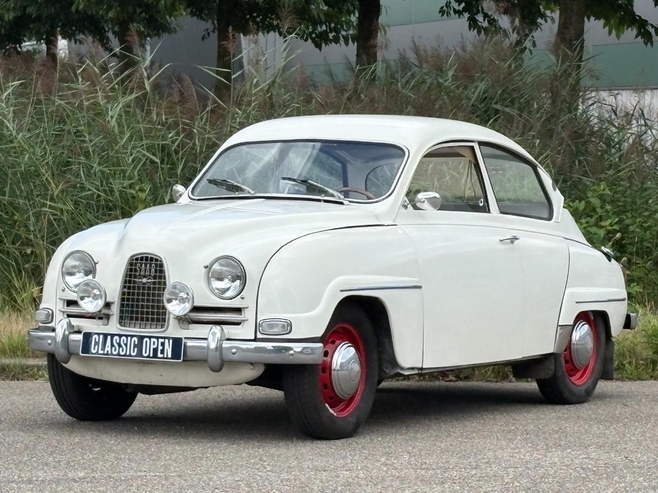 SAAB 96 Bull Nose 2-temp - 1964 LesAnciennes.com