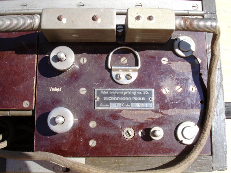 Téléphone WW2 Polni Telefonni Pristroj vz 35 LesAnciennes.com