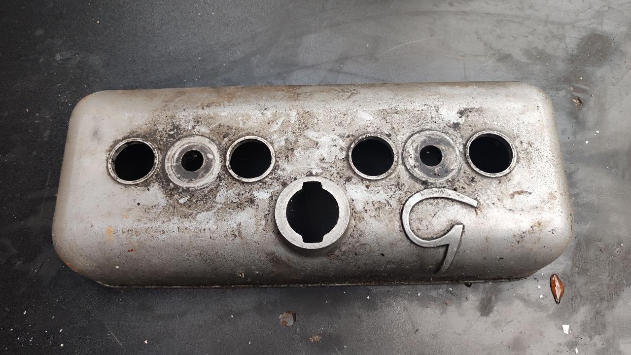 Cache culbuteurs R8 Gordini ou Alpine A110 LesAnciennes.com