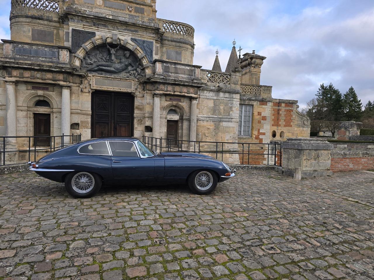 JAGUAR Type E - 1962 LesAnciennes.com