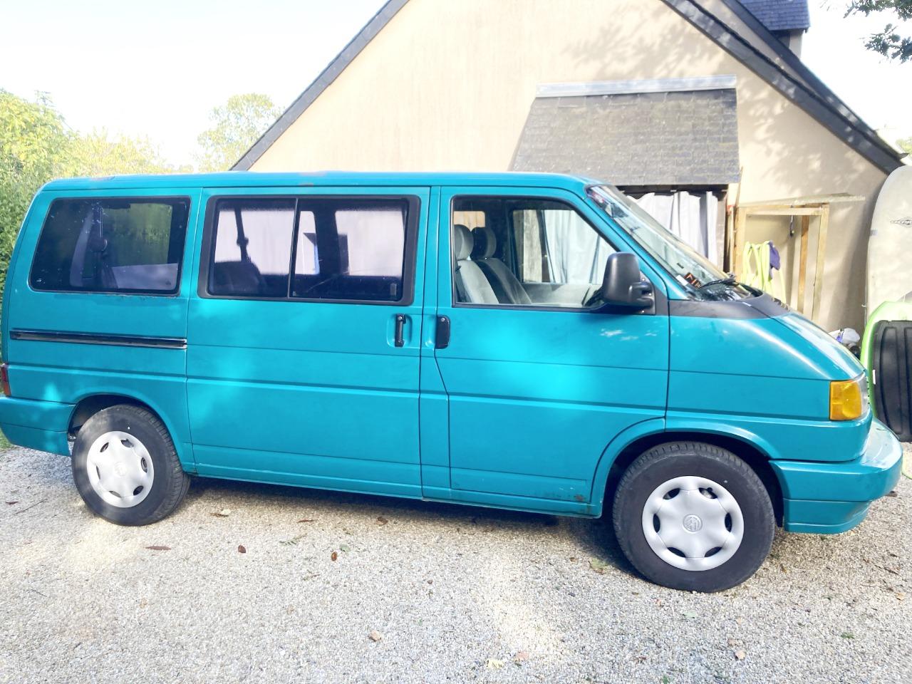 VOLKSWAGEN VW T4 MUTLIVAN 2,5L 5 CYLINDRES ESS - 1 LesAnciennes.com