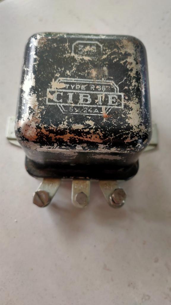 Régulateur Cibié 6V - 24A pour Voitures Anciennes LesAnciennes.com