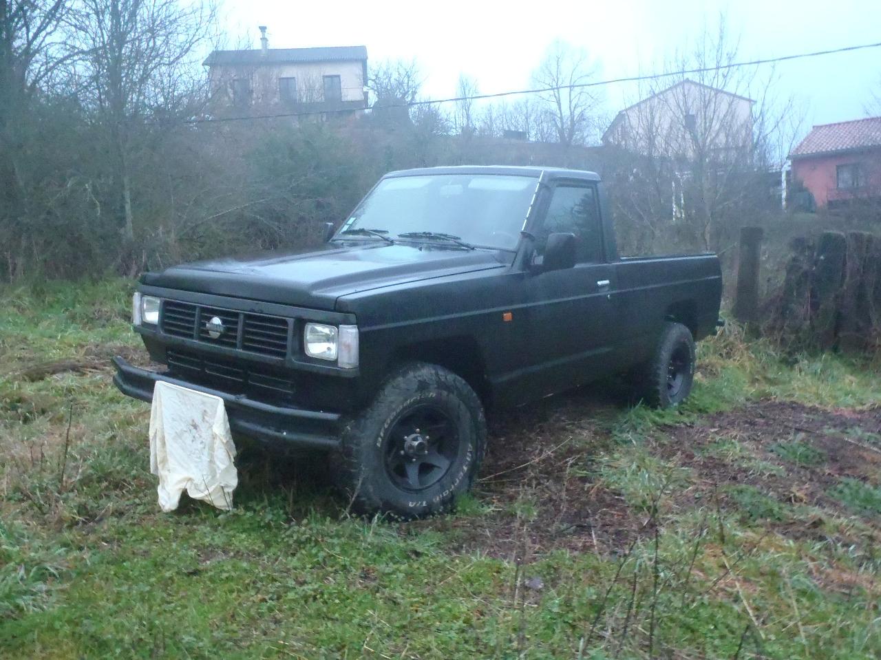 NISSAN Patrol 2.8 TD pickup - 1996 LesAnciennes.com