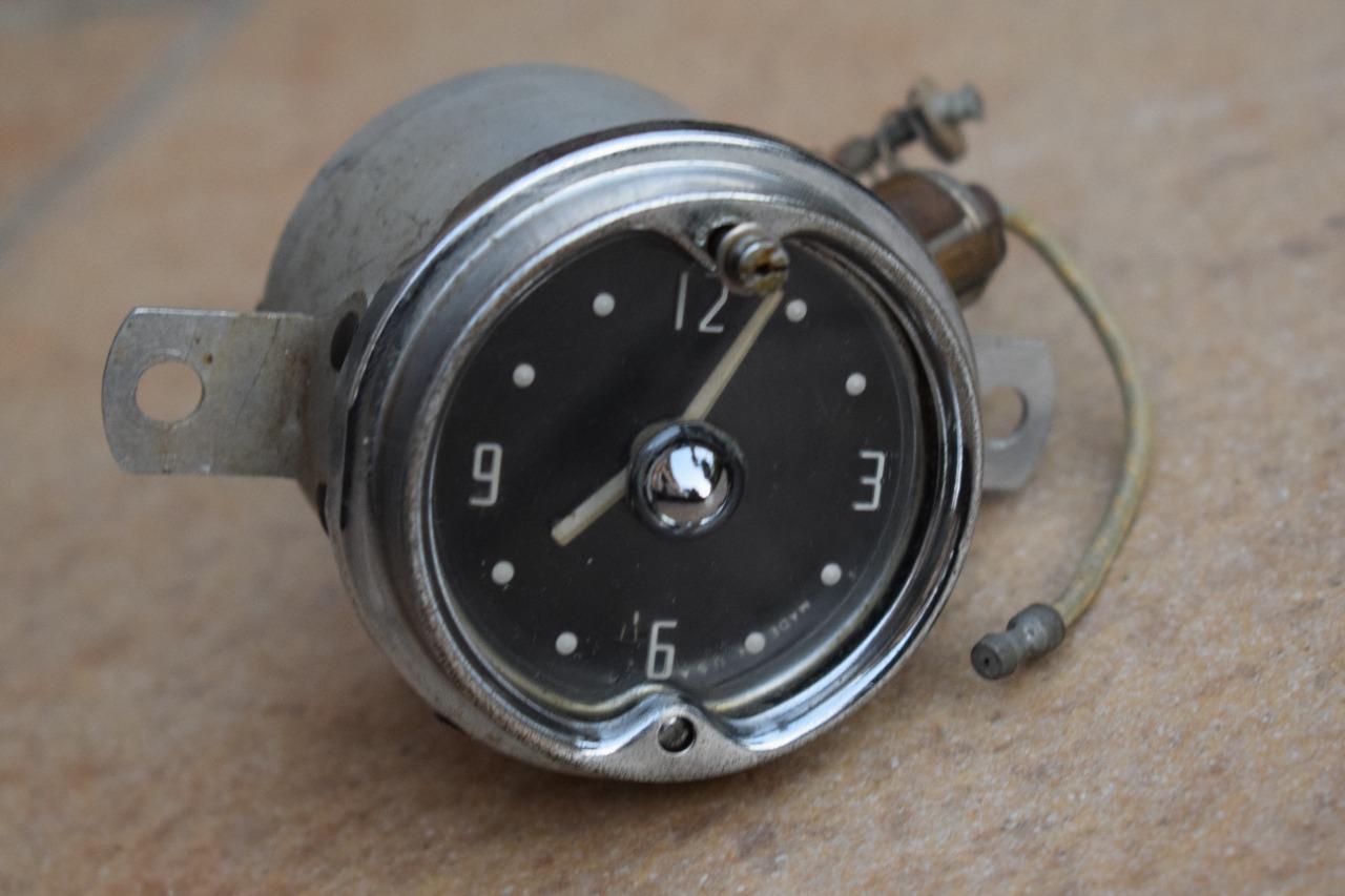 Horloge ford mercury 1952 usa oldtimer LesAnciennes.com