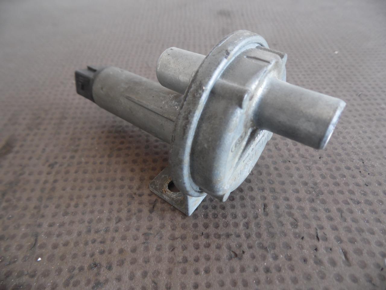 VANNE AIR ADDITIONNEL 0280140132 PORSCHE 944-1 2,5 LesAnciennes.com