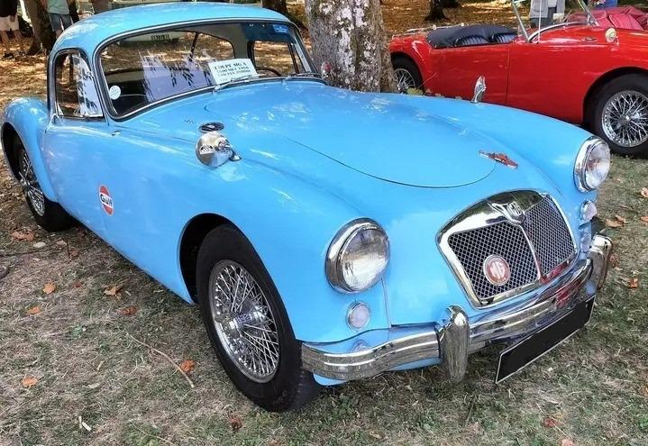 MG MGA coupé 1600 mk1 - 1960 LesAnciennes.com