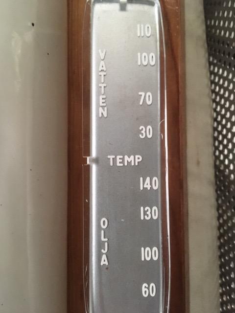 Plexis compteur eau/huile VOLVO P1800 LesAnciennes.com