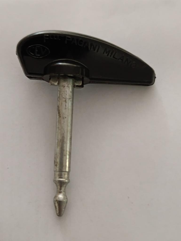Clé contact Neiman pour AERMACCHI 250 LesAnciennes.com