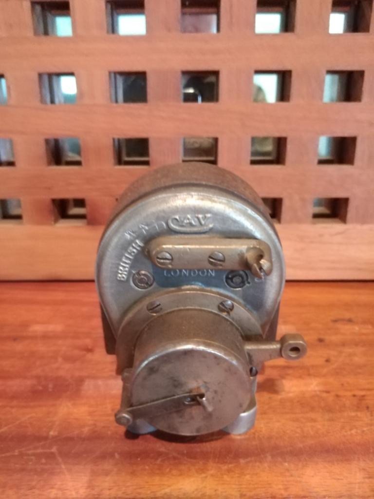 MAGNETO monocylindre anglaise LesAnciennes.com