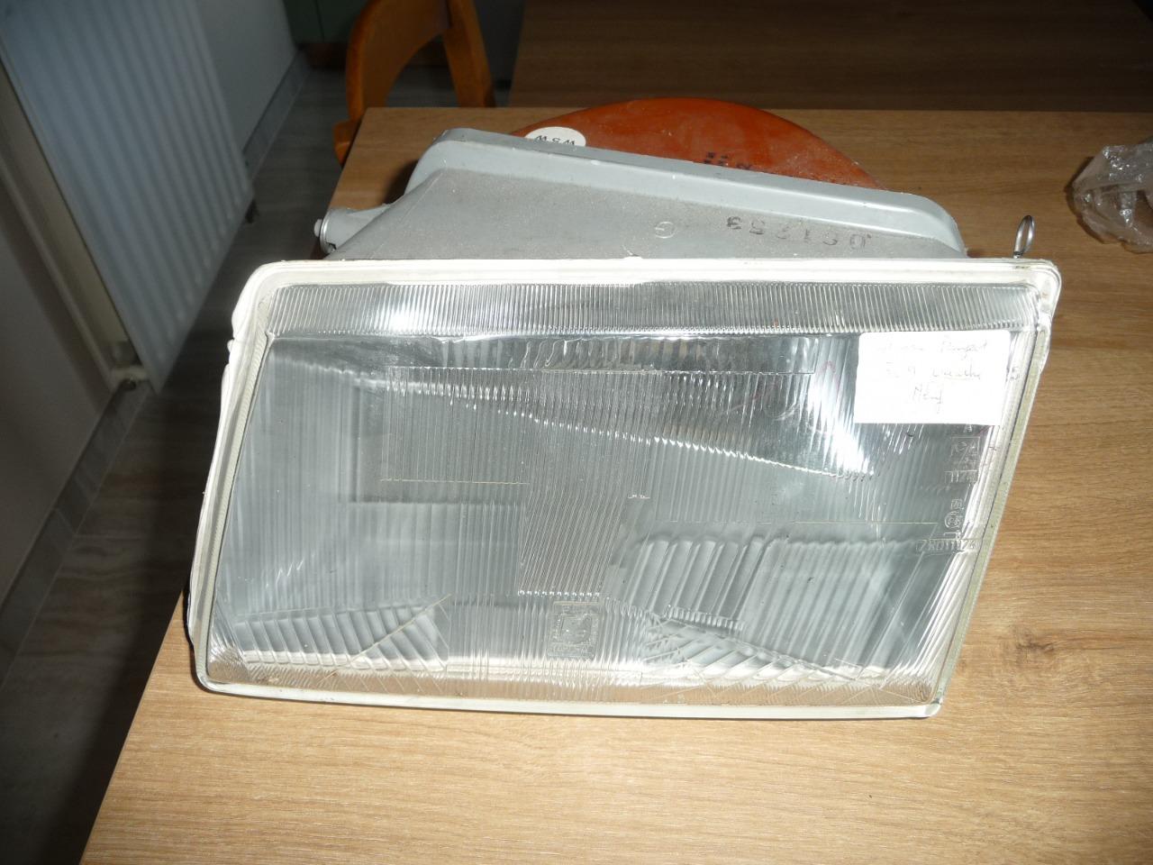 Optique de phare PEUGEOT 309 LesAnciennes.com