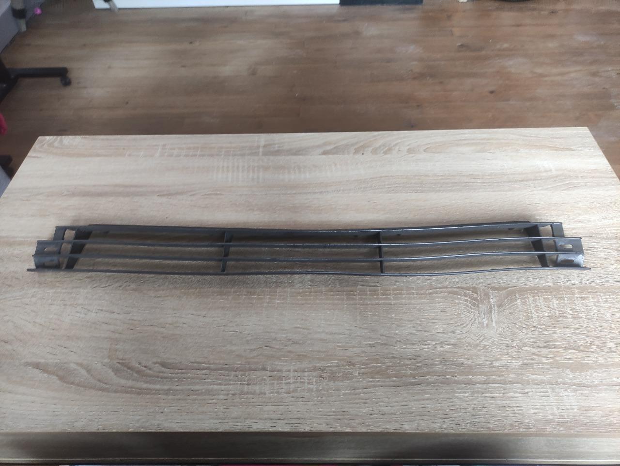 Grille de Calandre RENAULT 5 (R5) Turbo LesAnciennes.com