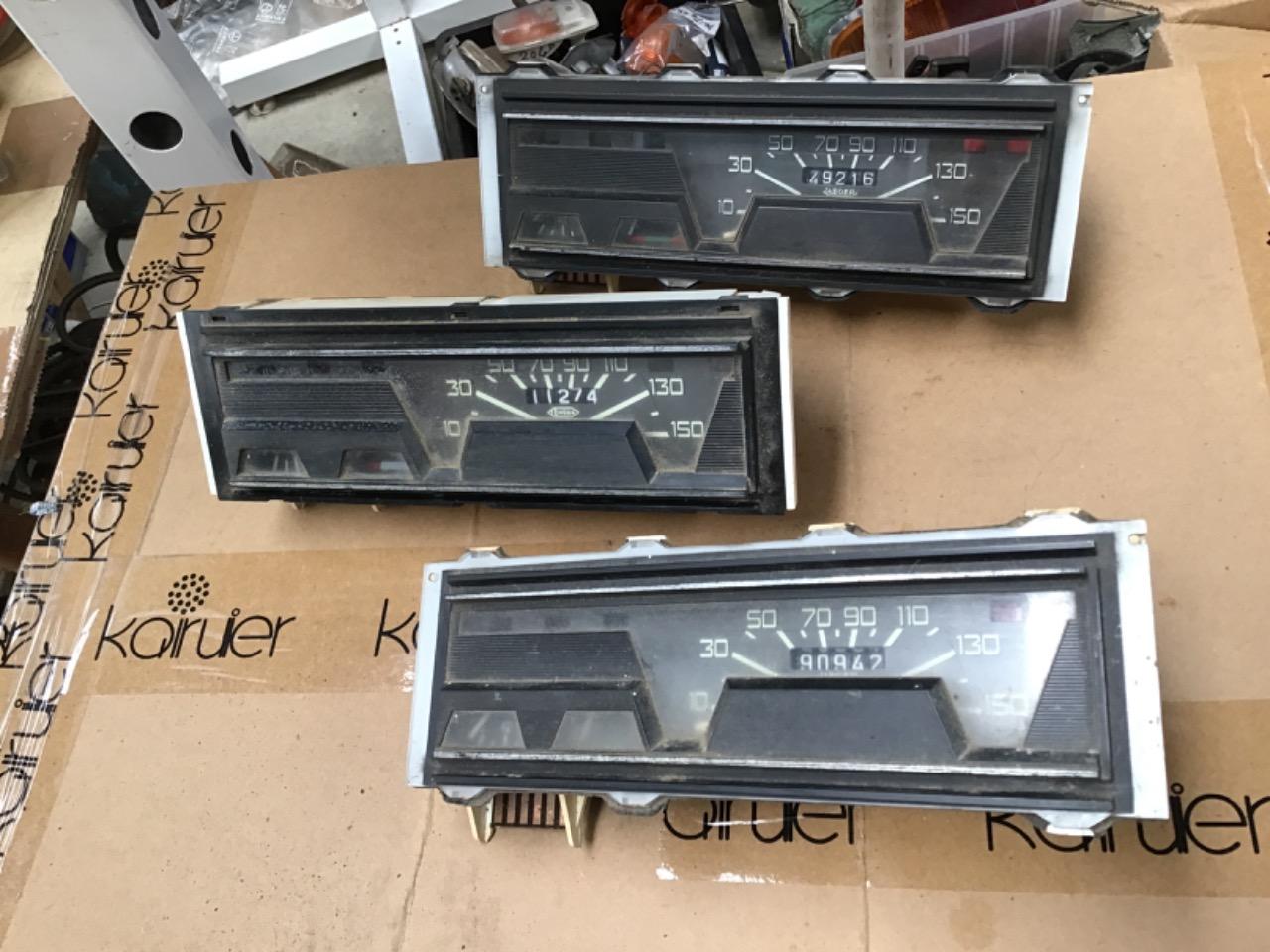 COMPTEURS RENAULT 6 (R6) LesAnciennes.com