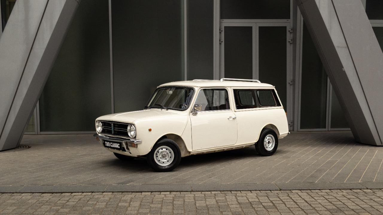 AUSTIN Mini Clubman Estate 1100 - 1977 LesAnciennes.com