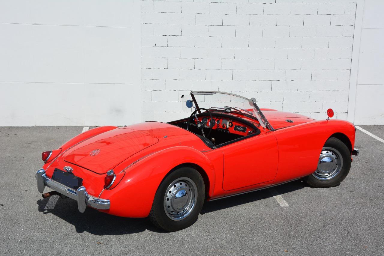MG MGA - 1959 LesAnciennes.com