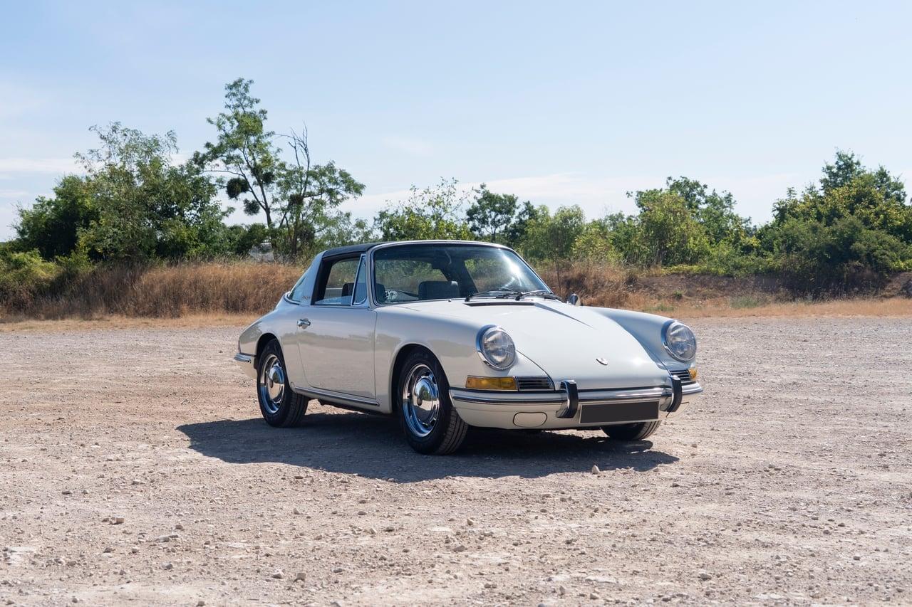 1968 Porsche 912 Targa LesAnciennes.com