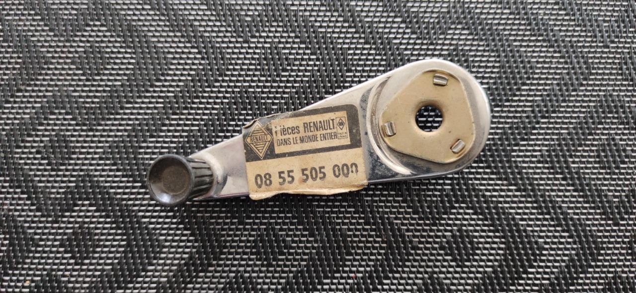 Manivelle lève vitre RENAULT 8 (R8) R10 LesAnciennes.com