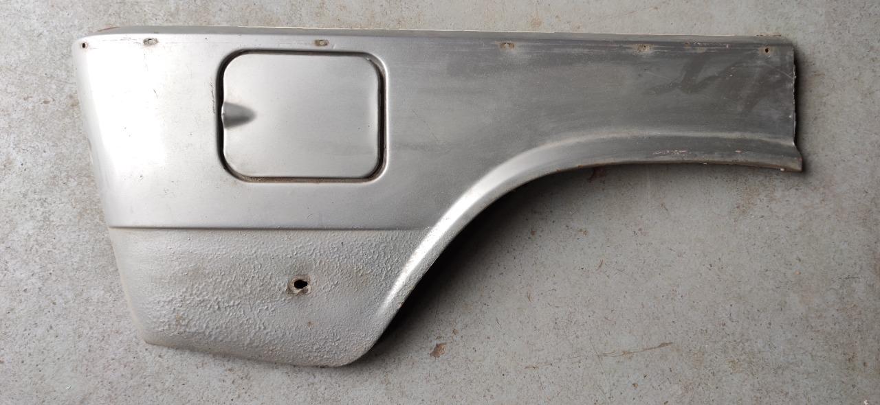 Aile arrière droite grise SIMCA 1100 LesAnciennes.com