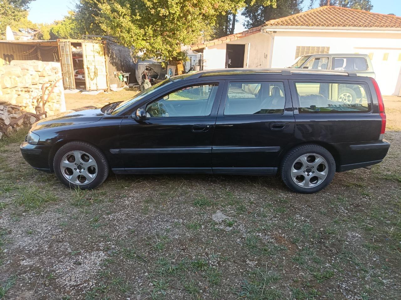 VOLVO V 70 d 5 Super - 2002 LesAnciennes.com