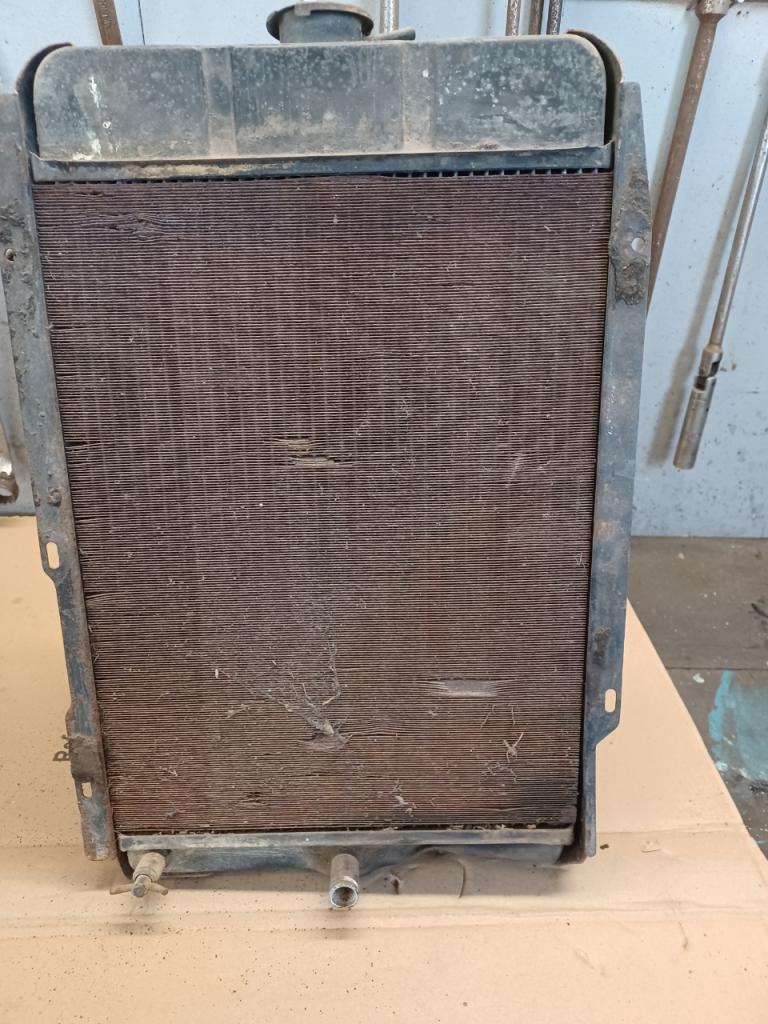 Radiateur SIMCA 1000 LesAnciennes.com