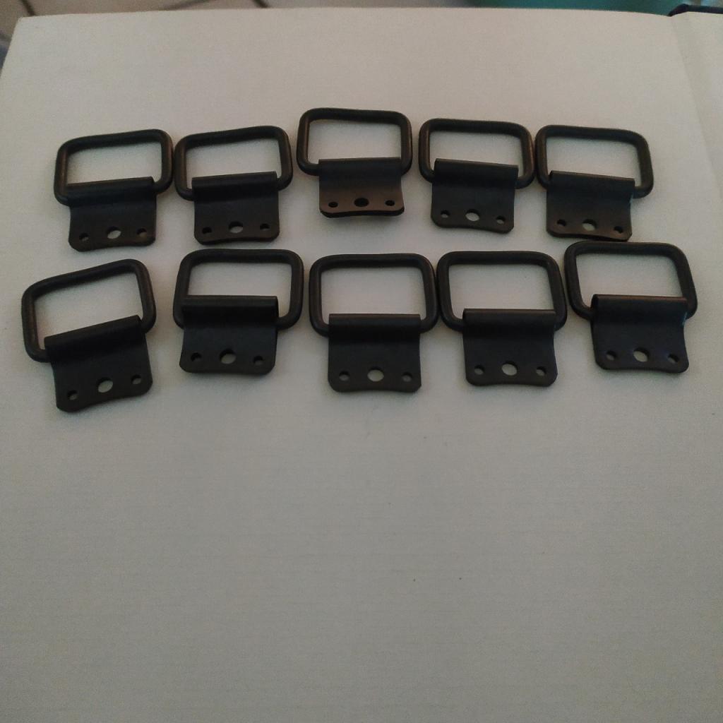 LOT DE 10 PONTETS neufs LesAnciennes.com