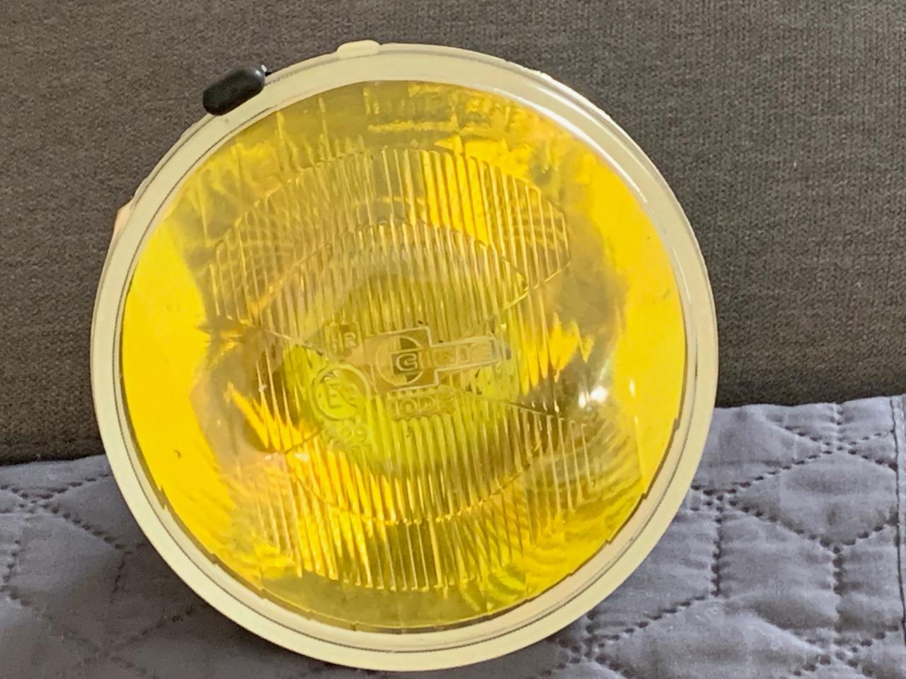 Optique Cibié Code Int gauche Renault 17 / R30 LesAnciennes.com