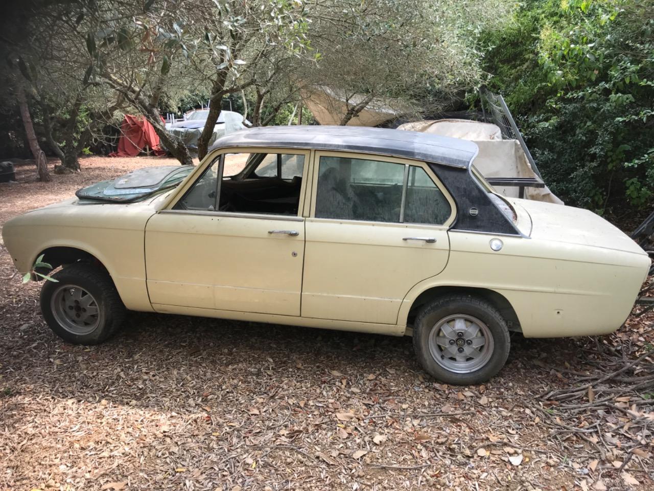 TRIUMPH Dolomite - 1976 LesAnciennes.com