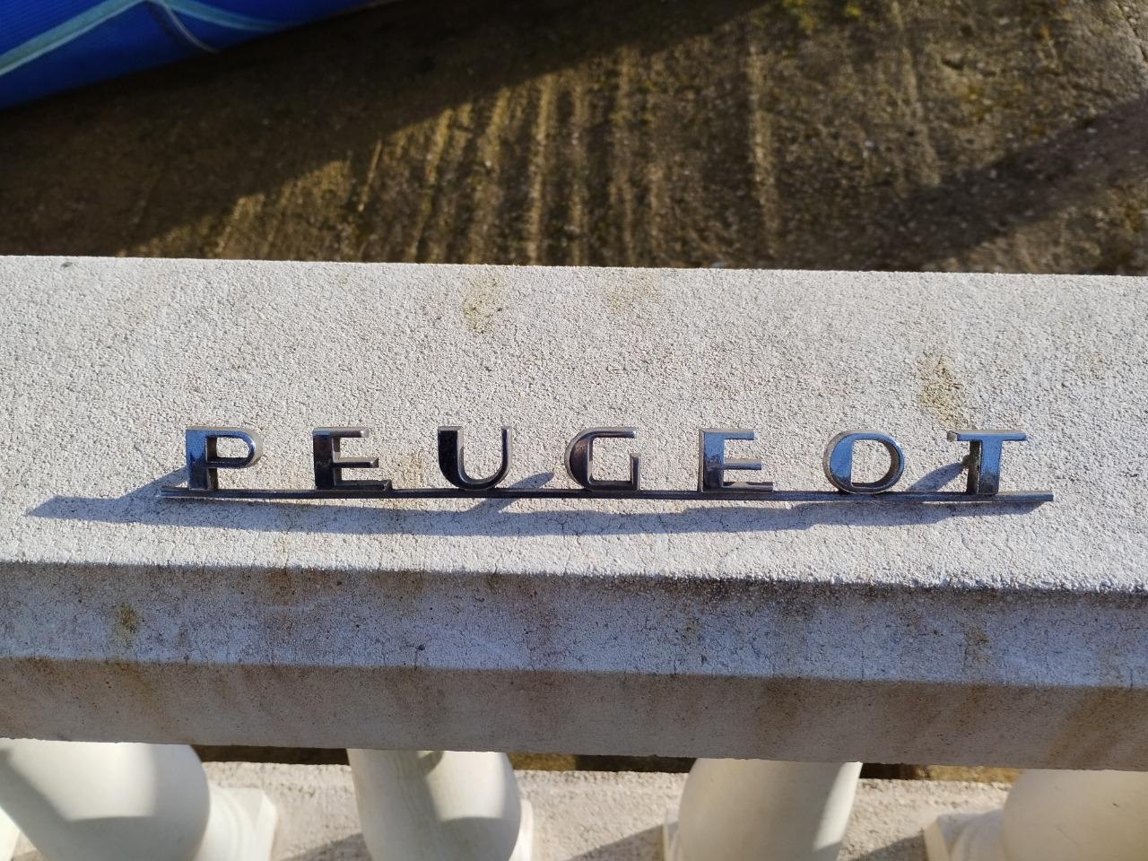 Logo PEUGEOT 403 LesAnciennes.com