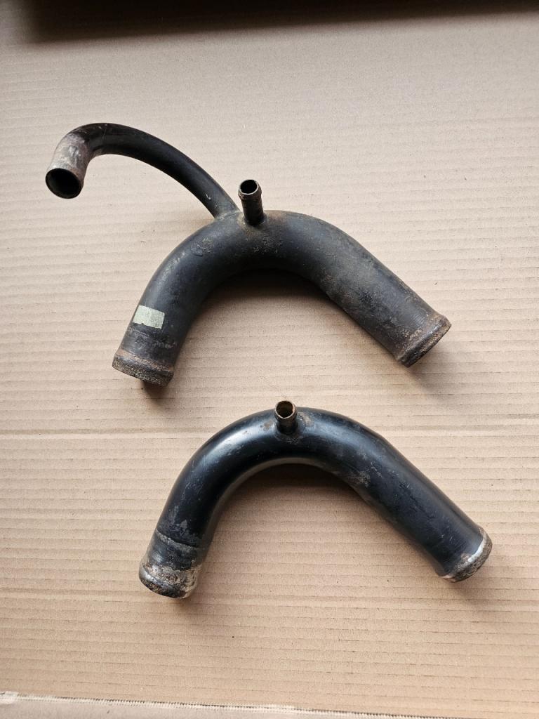 Durite d'eau Citroën DS LesAnciennes.com