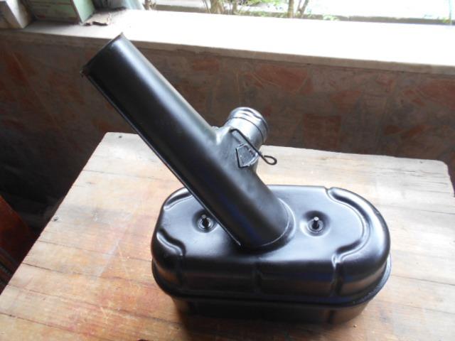 Boîtier de filtre à air pour Lancia Fulvia Coupè LesAnciennes.com