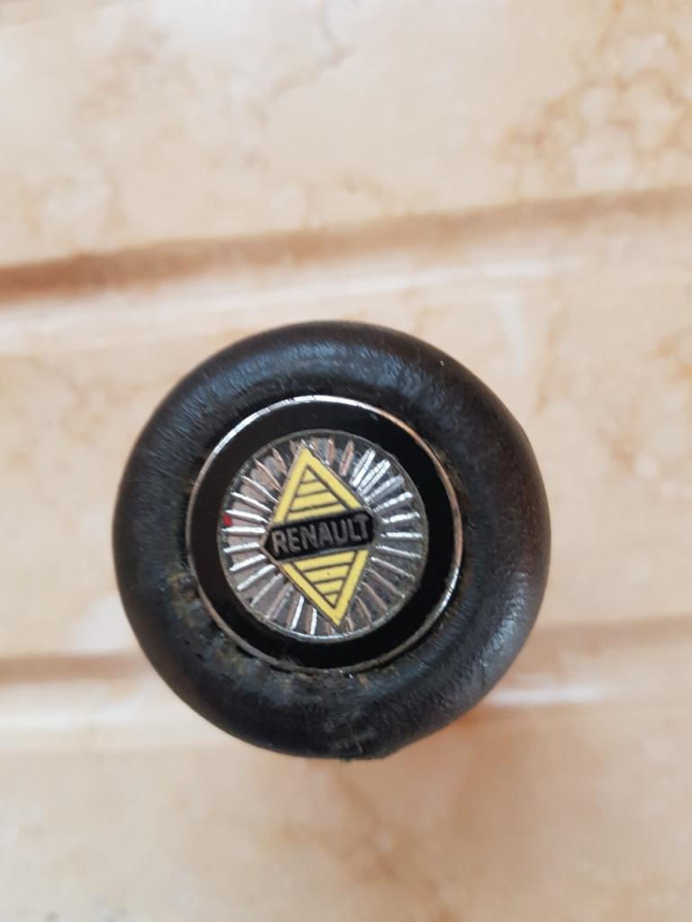 Pommeau levier de vitesse RENAULT 8 (R8) 1135 GORD LesAnciennes.com