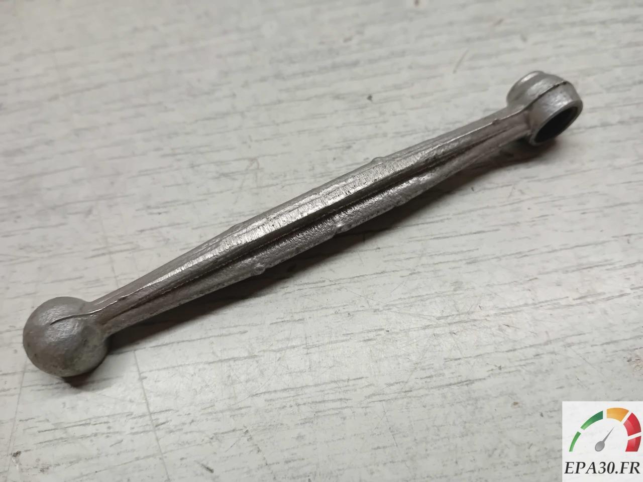 7700584359 BIELETTE ALU ACCELERATEUR DAUPHINE LesAnciennes.com