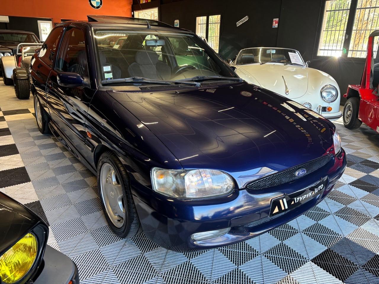 FORD Escort RS2000 Mk6 - 1996 LesAnciennes.com