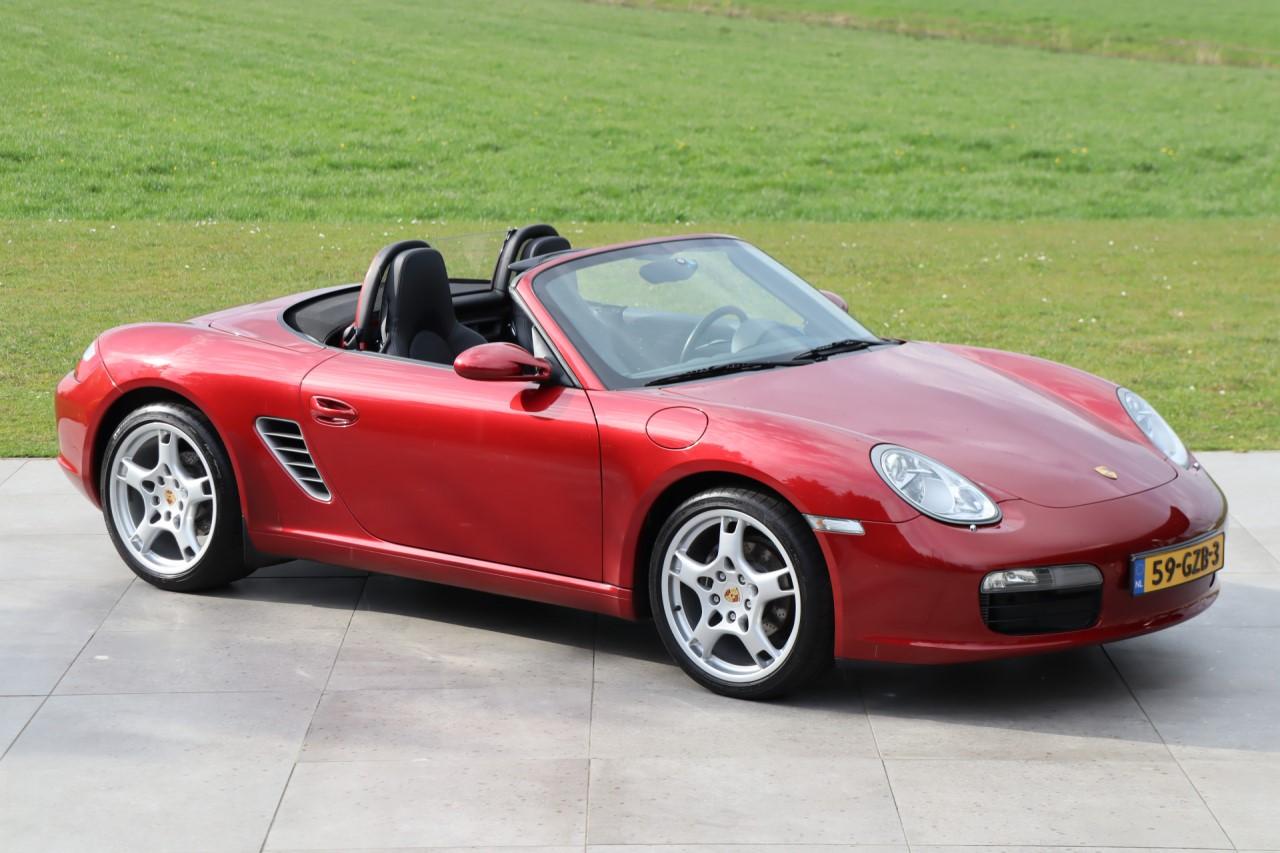 PORSCHE Boxster - Two Owners, BOSE, Sportseats - 2 LesAnciennes.com