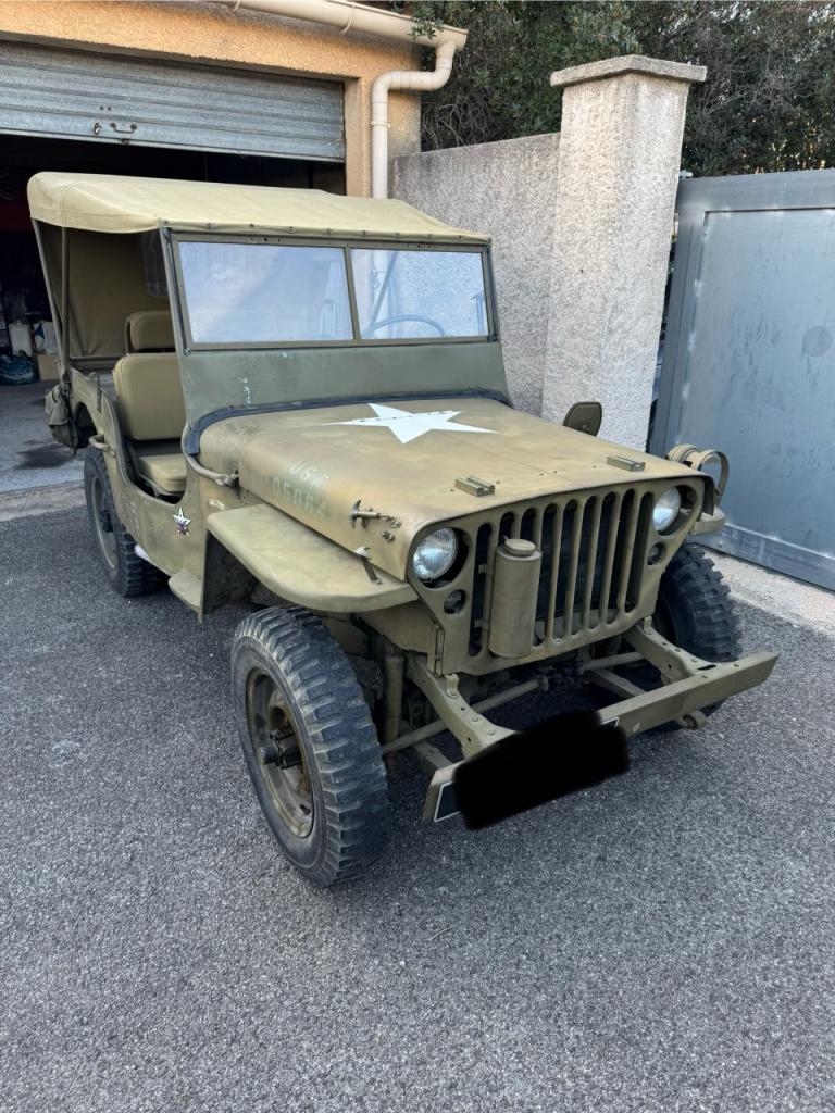 JEEP Willys - 1945 LesAnciennes.com