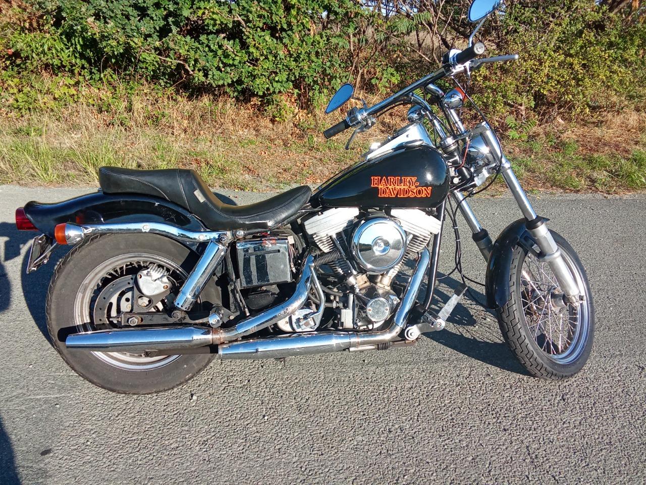 HARLEY DAVIDSON FXWG wide glide - 1985 LesAnciennes.com
