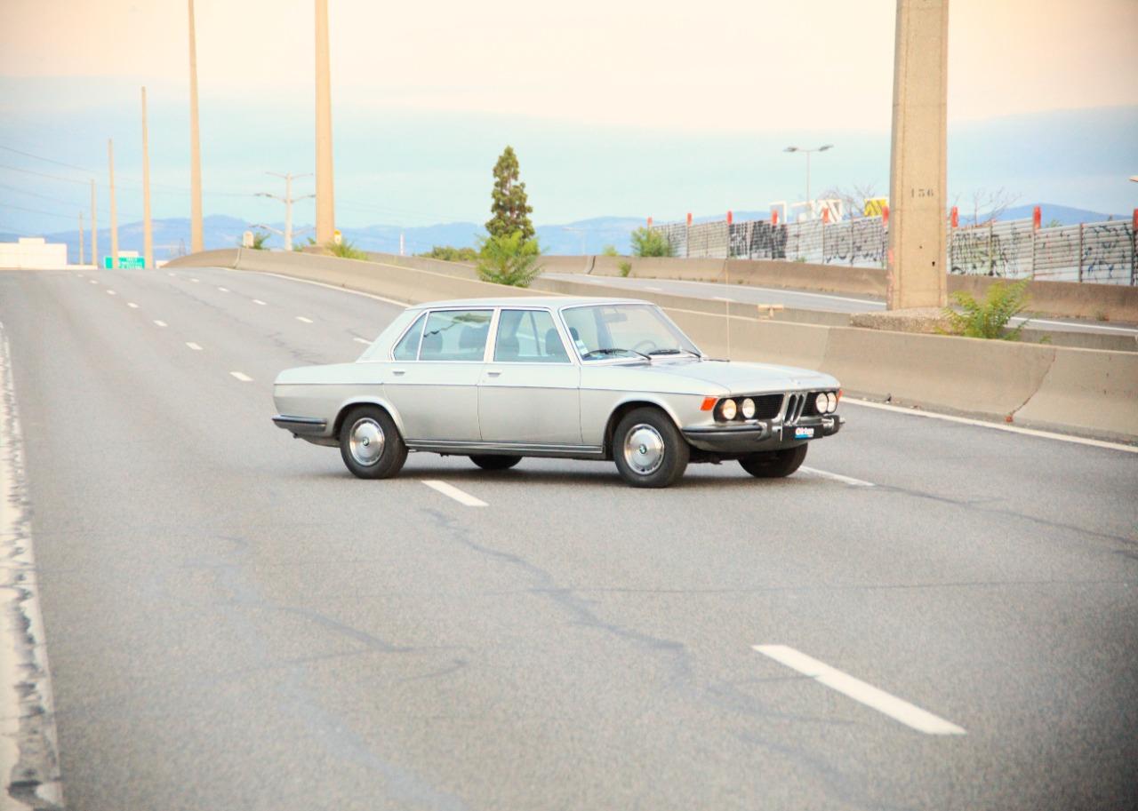 BMW 3.0 E3 L long version - 1976 LesAnciennes.com