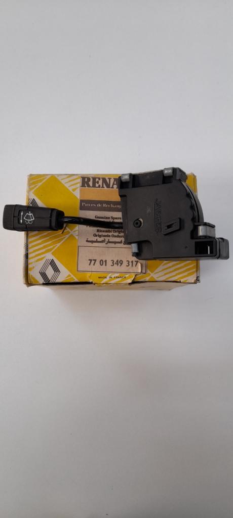 Commodo essuie glaces Renault 5 LesAnciennes.com