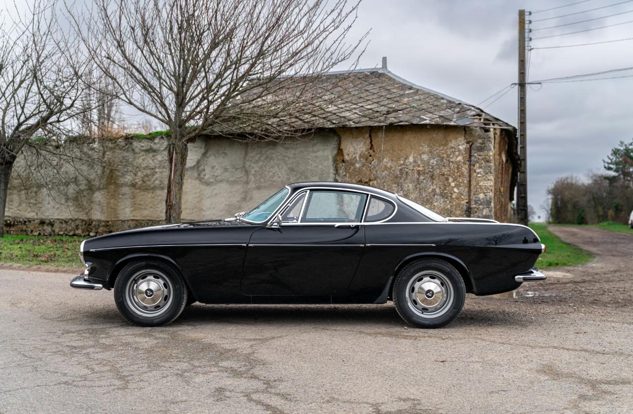 VOLVO P1800 P1800S Overdrive - 1967 LesAnciennes.com